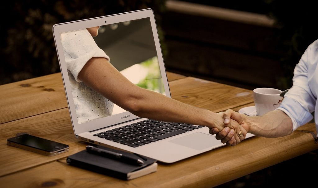 bisnis dunia digital selain jualan online
